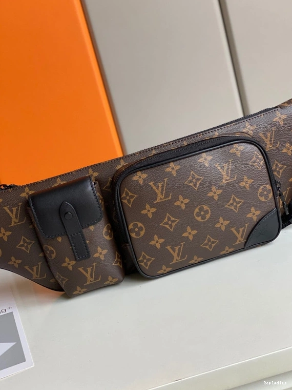 Cheap LOUIS CHRISTOPHER VUITTON BUMBAG 0813